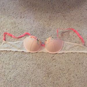 NWOT Victoria's Secret Bra